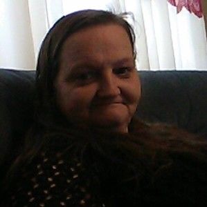 Meet your Posher, Leona